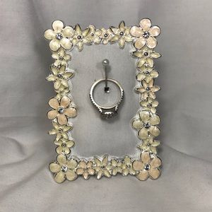 ‼️2/$35‼️ 🌸 Ring Holder / Wedding Gift